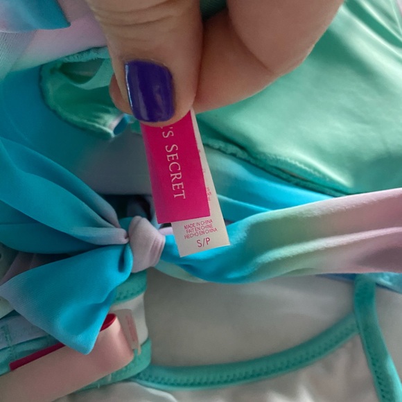 Victorias Secret Bikini Tops - Picture 9 of 10